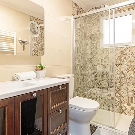 Golden Lily Granfield A129 Apartment *