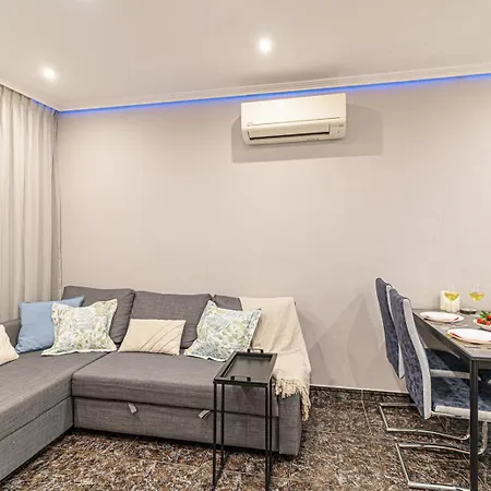 Golden Lily Granfield A129 Torrevieja